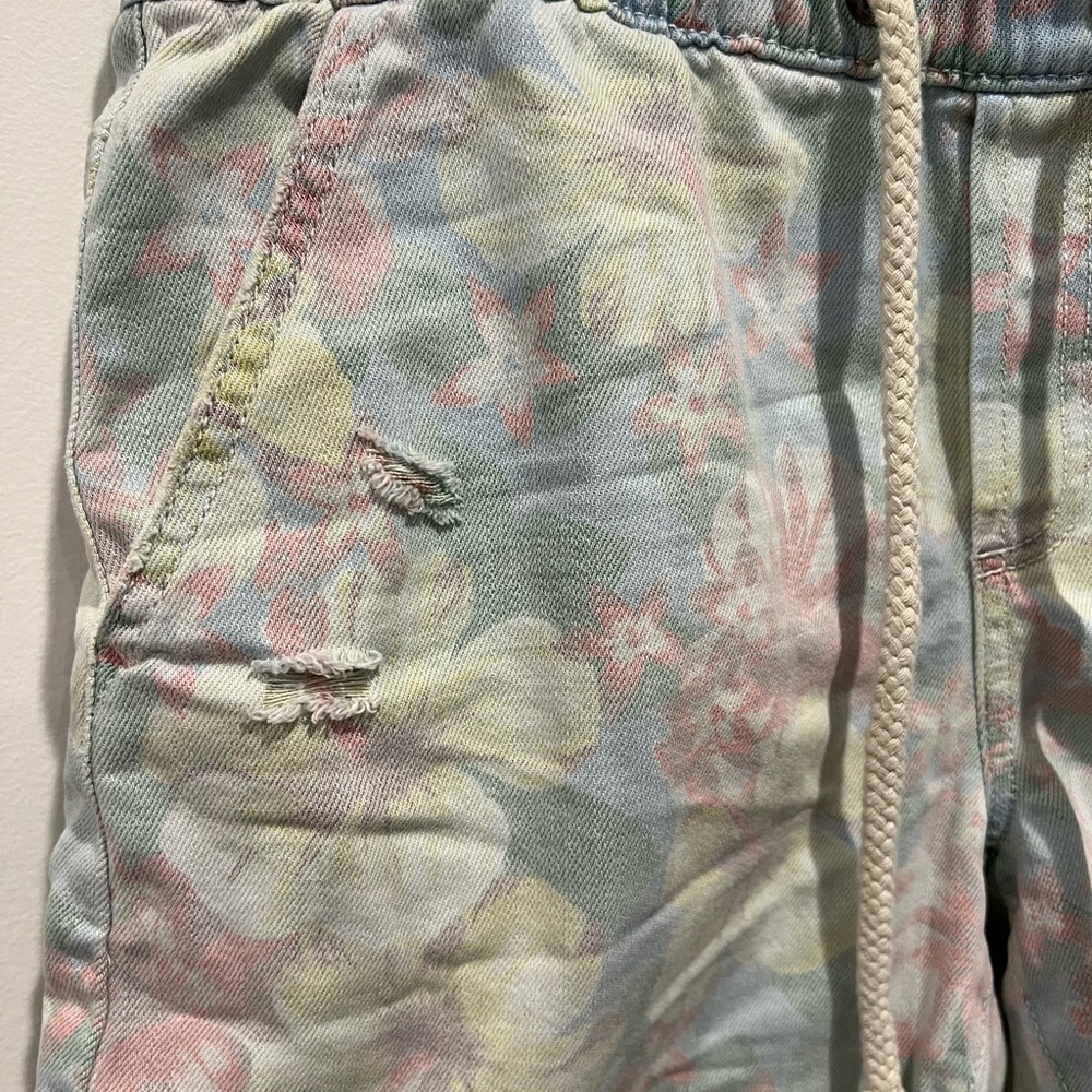 Aerie Elastic Tie Waist Faded Raw Edge Hawaiian Floral Shorts Size Small - Picture 2 of 9